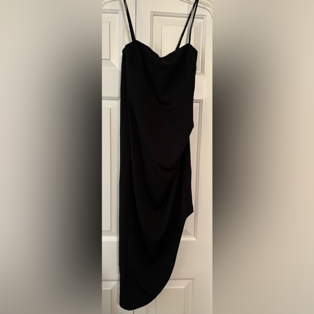 Blue Blush Women's Black Asymmetrical Hemline Shirred Dress EUC M #1761 - Picture 3 of 7